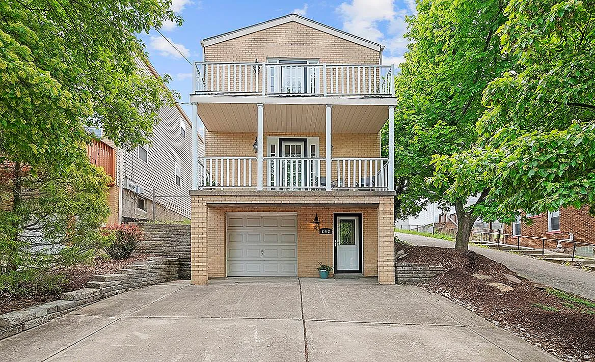 243 Labelle St photo 1