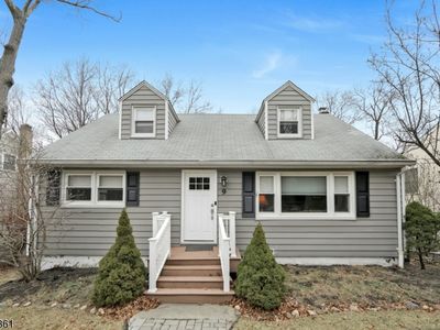 9 Manito Ave, Oakland, NJ, 07436