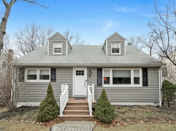 9 Manito Ave, Oakland Boro, NJ 07436