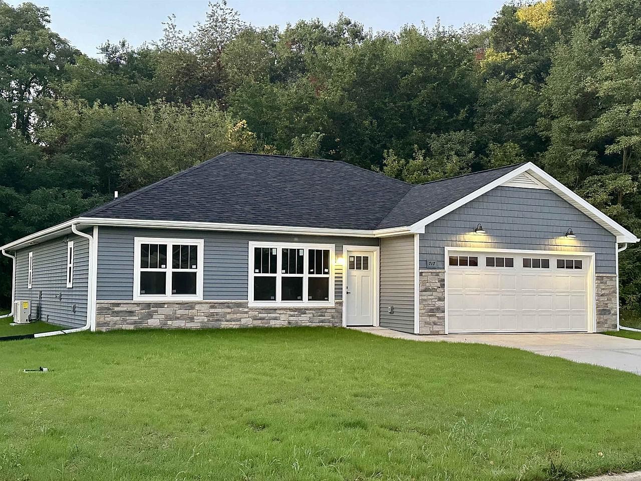 717 Forest Edge Drive, Mazomanie, WI 53560 Zillow