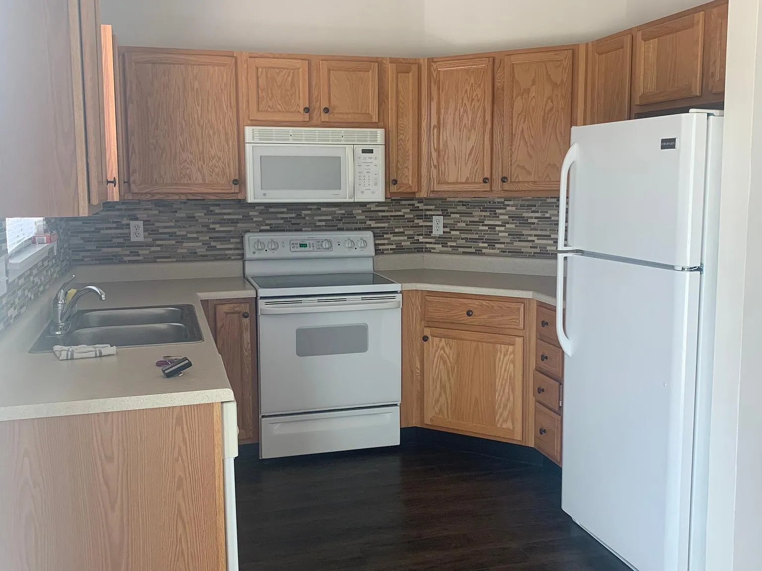 316 Tyndale Dr — Photo 3