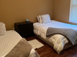 3924 Pineview Dr SE, Smyrna, GA 30080