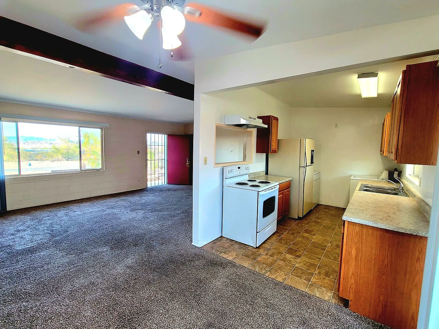 Eclectic 2 Bedroom 1 Bathroom Home — Photo 3