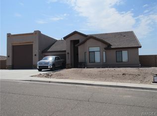 2652 Unicorn Rd, Bullhead, AZ 86442