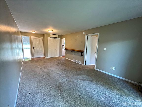 3rd image of 319 Greenville Hwy APT 102
