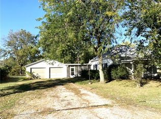 514 E Freemont St, TOWER HILL, IL 62571
