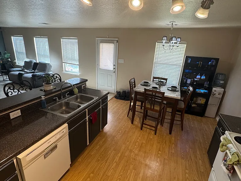 337 Longhorn Way — Photo 4