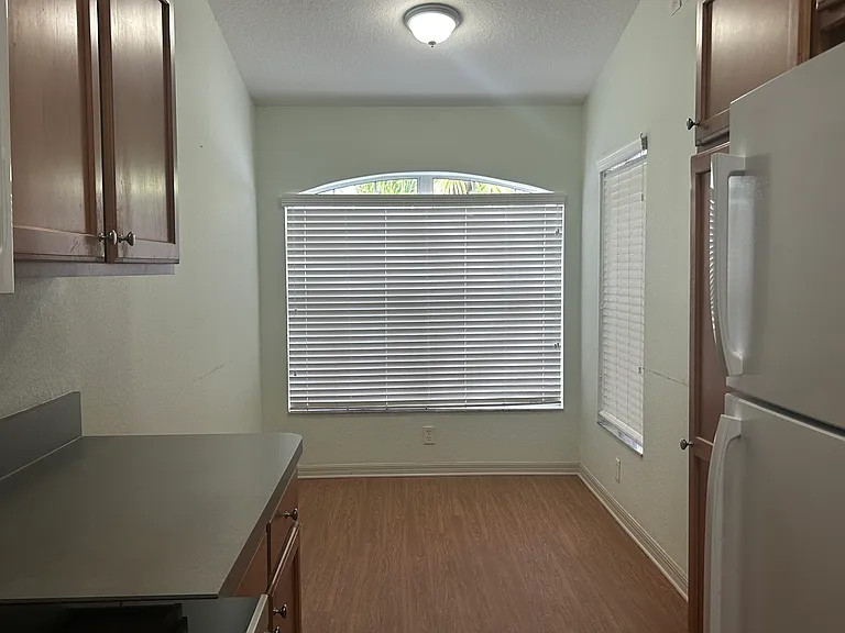 10411 SW 85th Ct — Photo 9