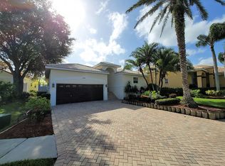 924 Symphony Isles Blvd, Apollo Beach, FL 33572