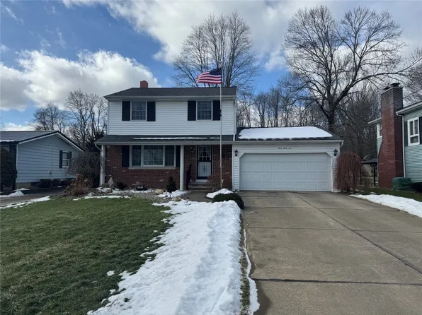 345 S 7th St, Conneaut Lake, PA 16316