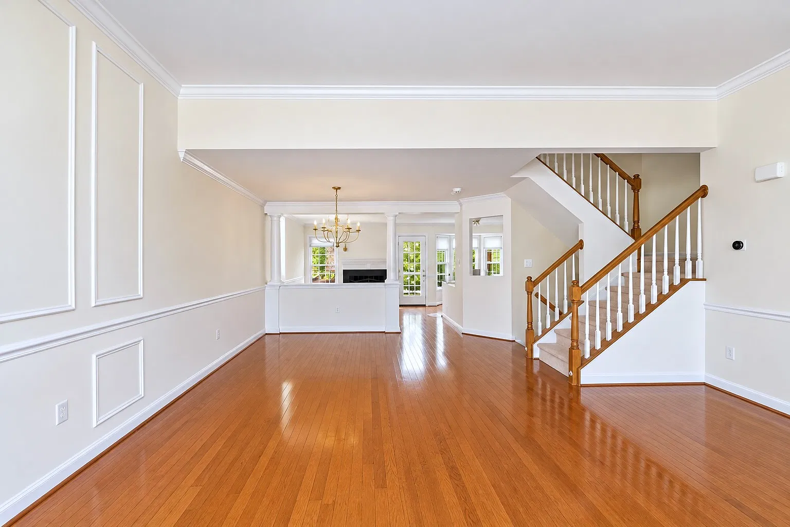 3 bed, 2191 sqft, $3,600 — Photo 3