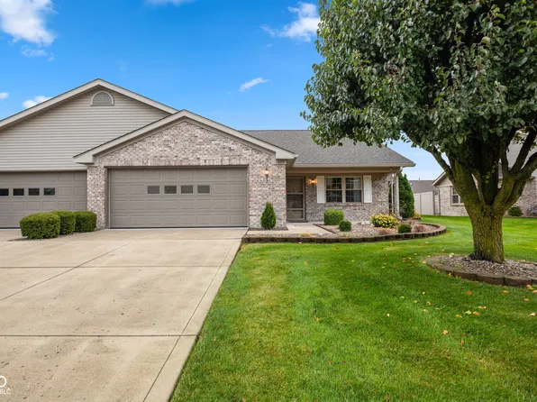 1669 Magnolia Dr, Greenwood, IN 46143