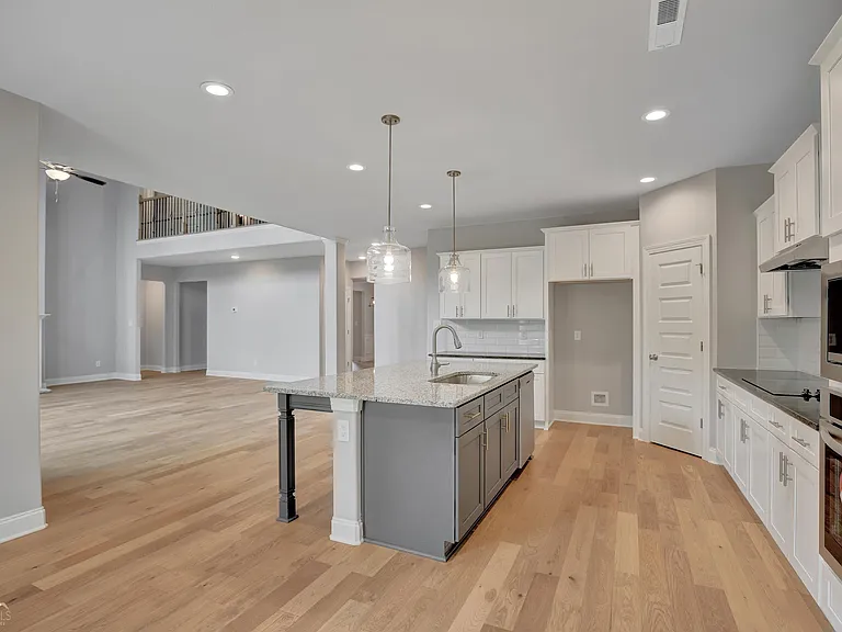 395 Chasewood Ln — Photo 13
