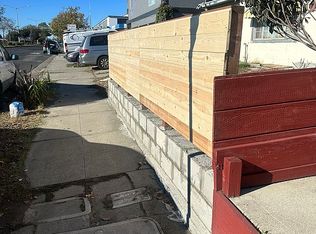 670 Carlson Blvd, Richmond, CA 94804