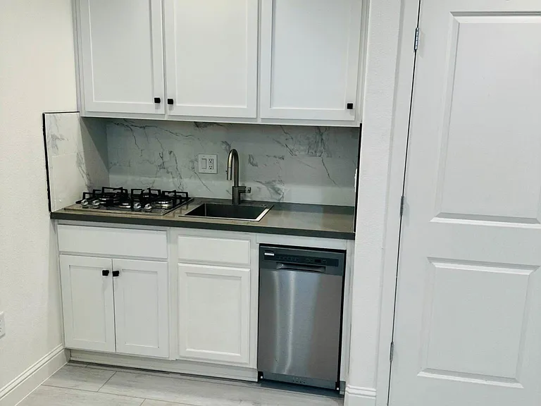 3279 Talbot Dr #1 — Photo 9