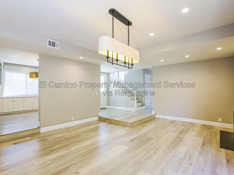 1728 Lake St — Photo 10