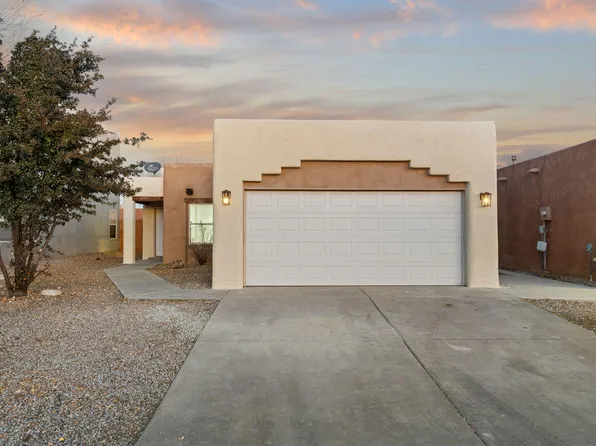 708 Nicklaus Dr SW, Albuquerque, NM 87121