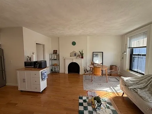 701 Massachusetts Ave #10 — Photo 2