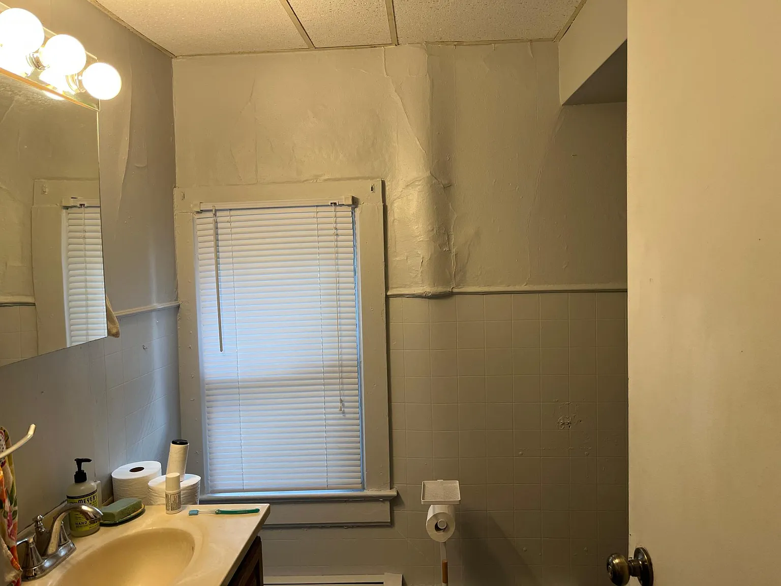 2 bed, 1000 sqft, $459 — Photo 3