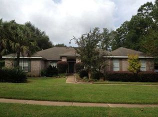 5840 Hunting Meadows Dr, Crestview, FL 32536