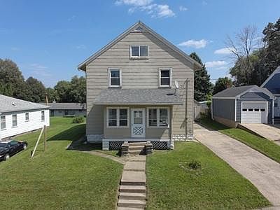 2nd image of 626 Washington St
