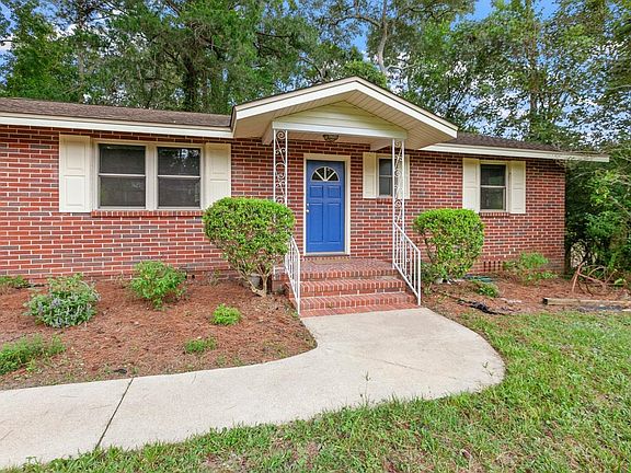 2nd image of 1611 Sequoia Dr