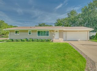 7840 Winsdale St N, Minneapolis, MN 55427