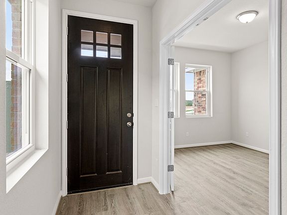 5th image of 1333 Blue Oak Blvd