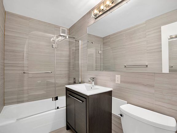 4th image of 148 W 23rd St APT 5-H