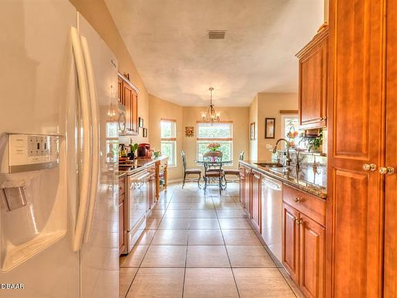 4th image of 4278 Mayfair Ln