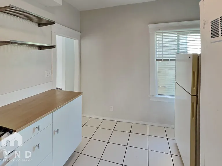 1806 Filbert St — Photo 4