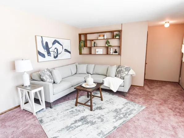 302 Sherwood Ave N, Thief River Falls, MN 56701