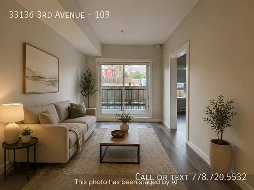 33136 3rd Ave Photo 1