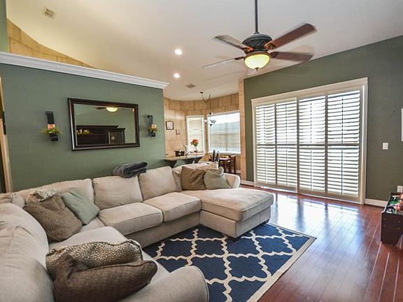 5th image of 1086 Misty Hollow Ln