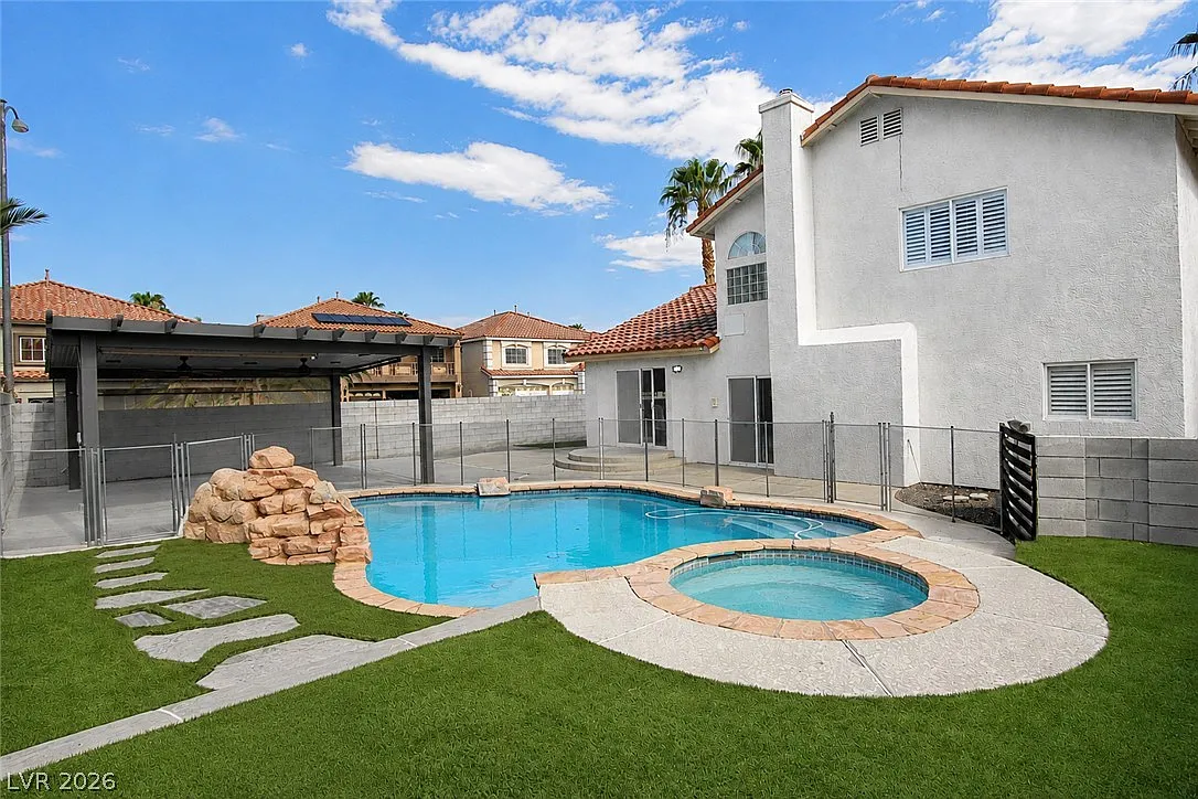 4 bed, 3.0 bath, 1959 sqft, $3,490 — Photo 1