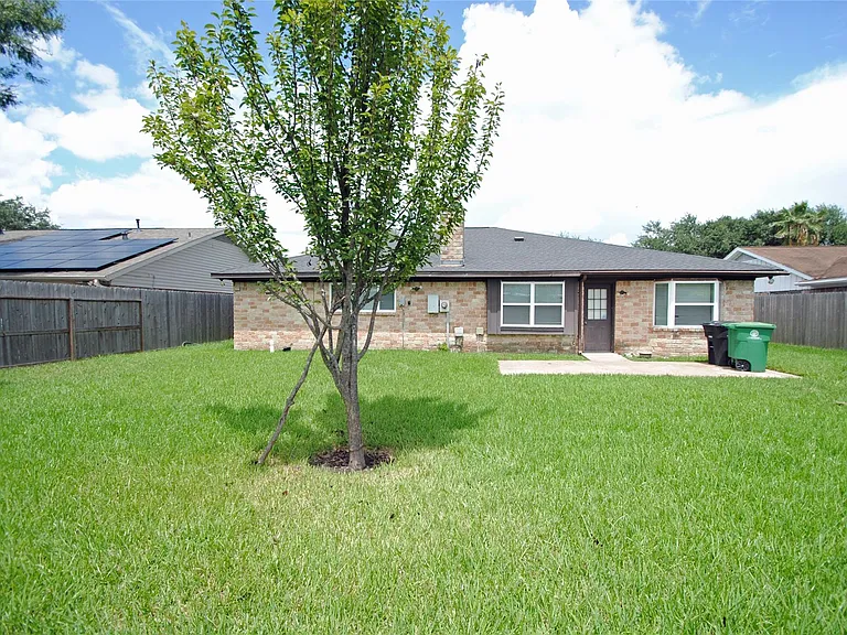 11511 Creekhurst Dr — Photo 32