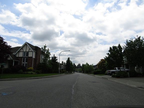 5th image of 5717 Elizabeth Ave SE