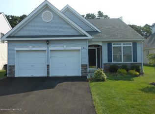 16 Rubin Ln, Ocean, NJ 07712