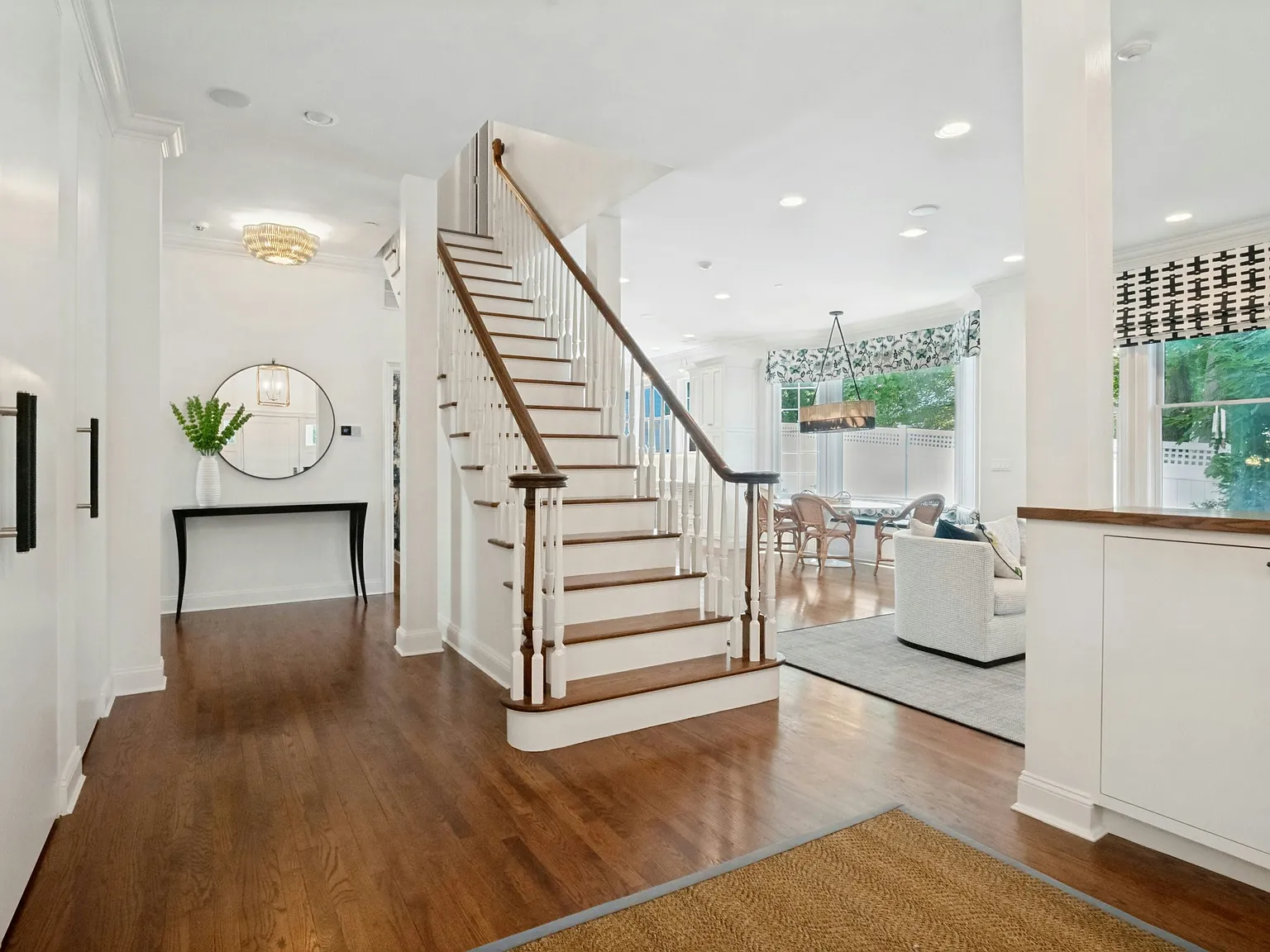 6 bed, 5106 sqft, $11,500 — Photo 1