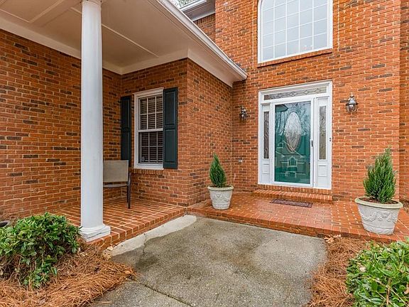 2nd image of 5049 Chapel Lake Cir