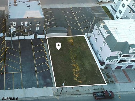 5th image of 108 S Victoria Ave