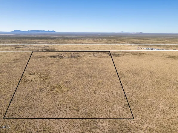 69 City, Salt Flat, TX 79847