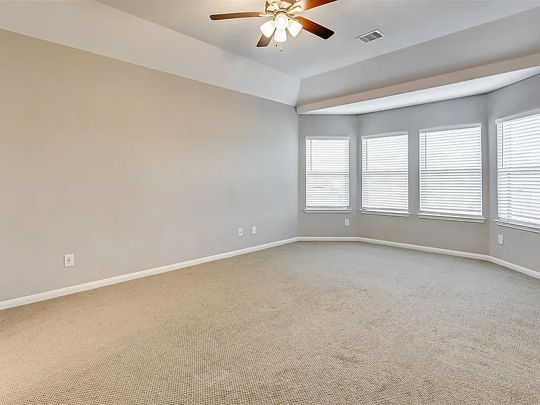 2165 Woodland Pine Dr — Photo 32