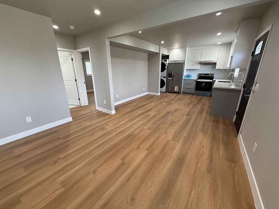 1st image of 20406 Almeda St