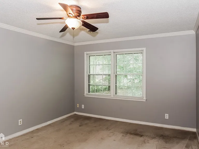 11313 Mountaincrest Dr SE — Photo 16