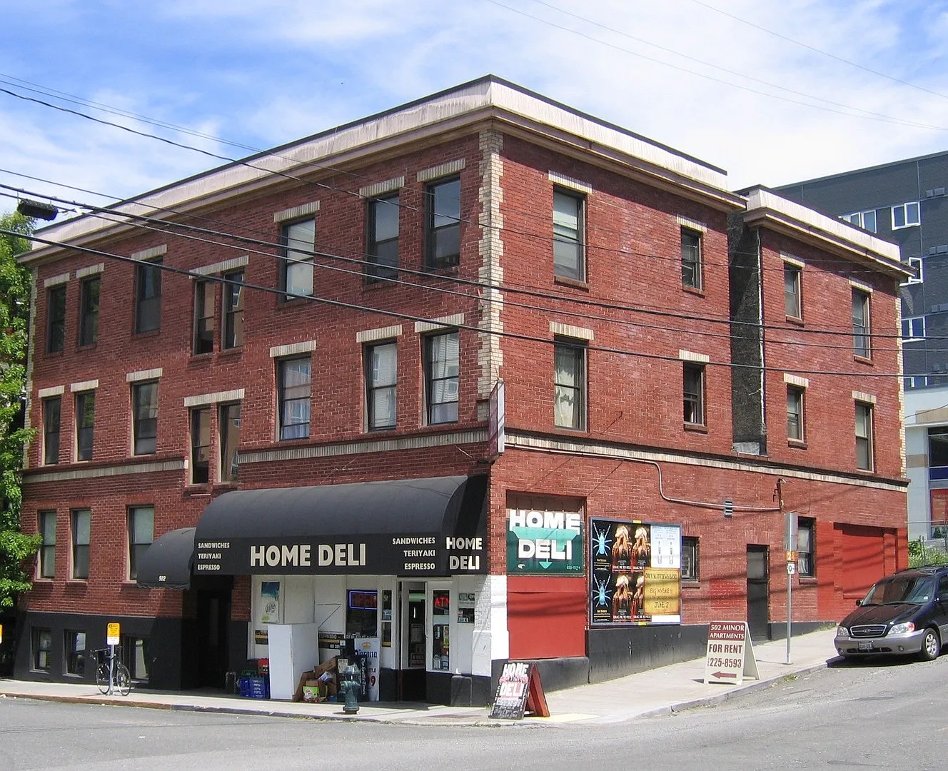502 Minor Apartments — Photo 1