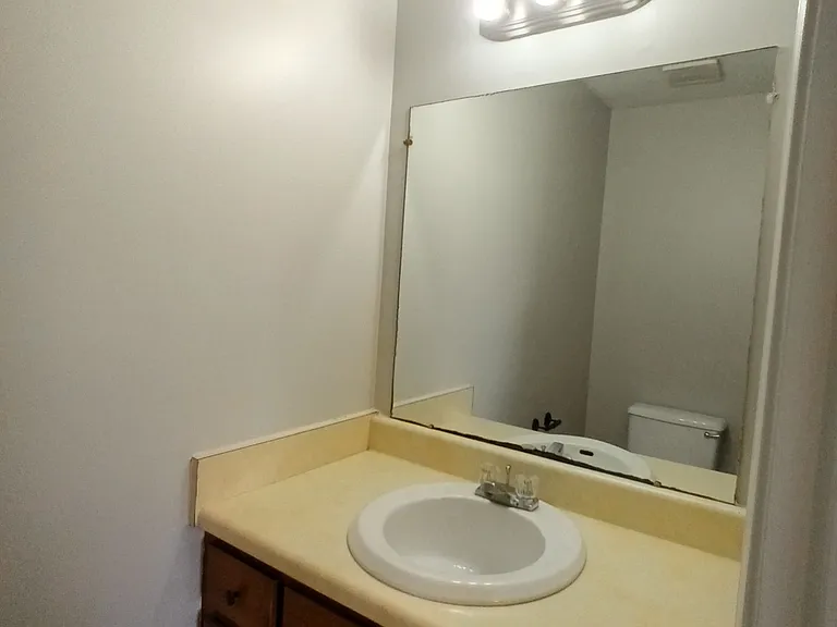 631 Old Humboldt Rd #C — Photo 9