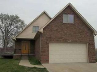 5701 Martin Rd, Warren, MI 48092