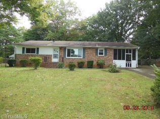 121 Queensbury Rd, Winston Salem, NC 27104