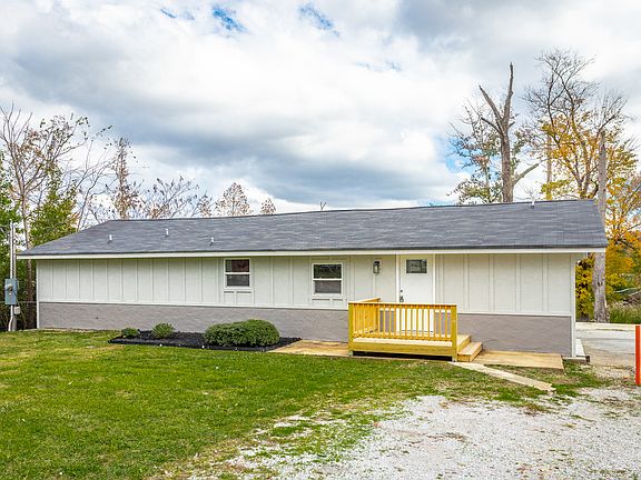 4th image of 3914 Woodland Dr